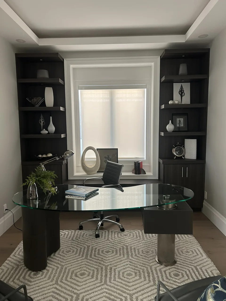 A simple finish for a home office