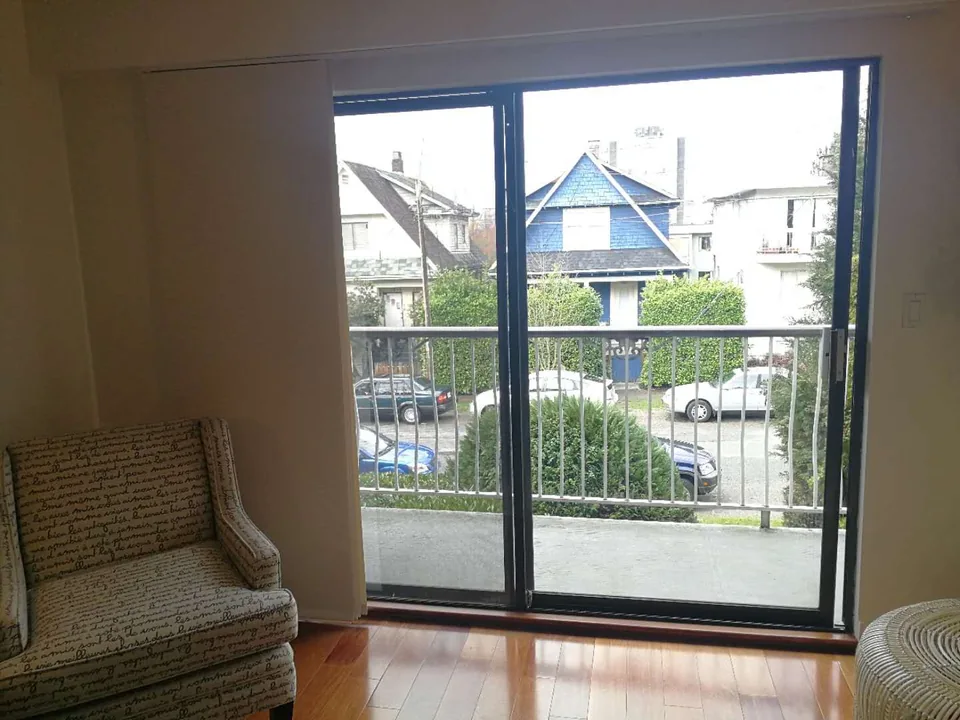 An open connection to the balcony