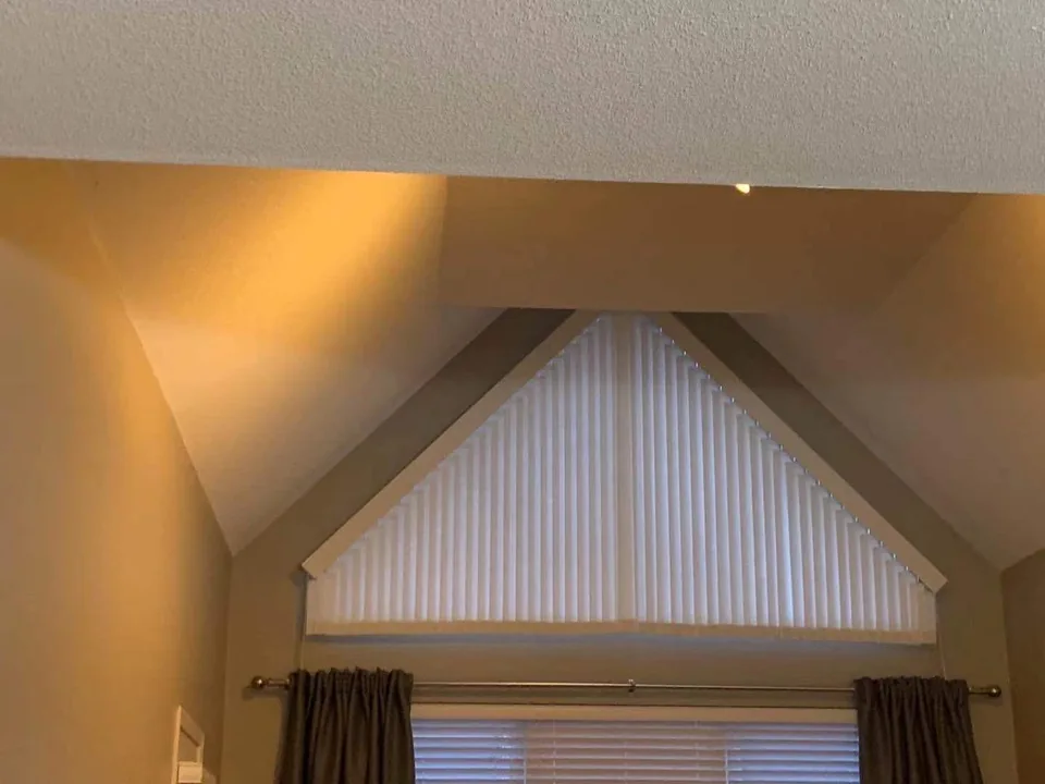 A triangular upper window